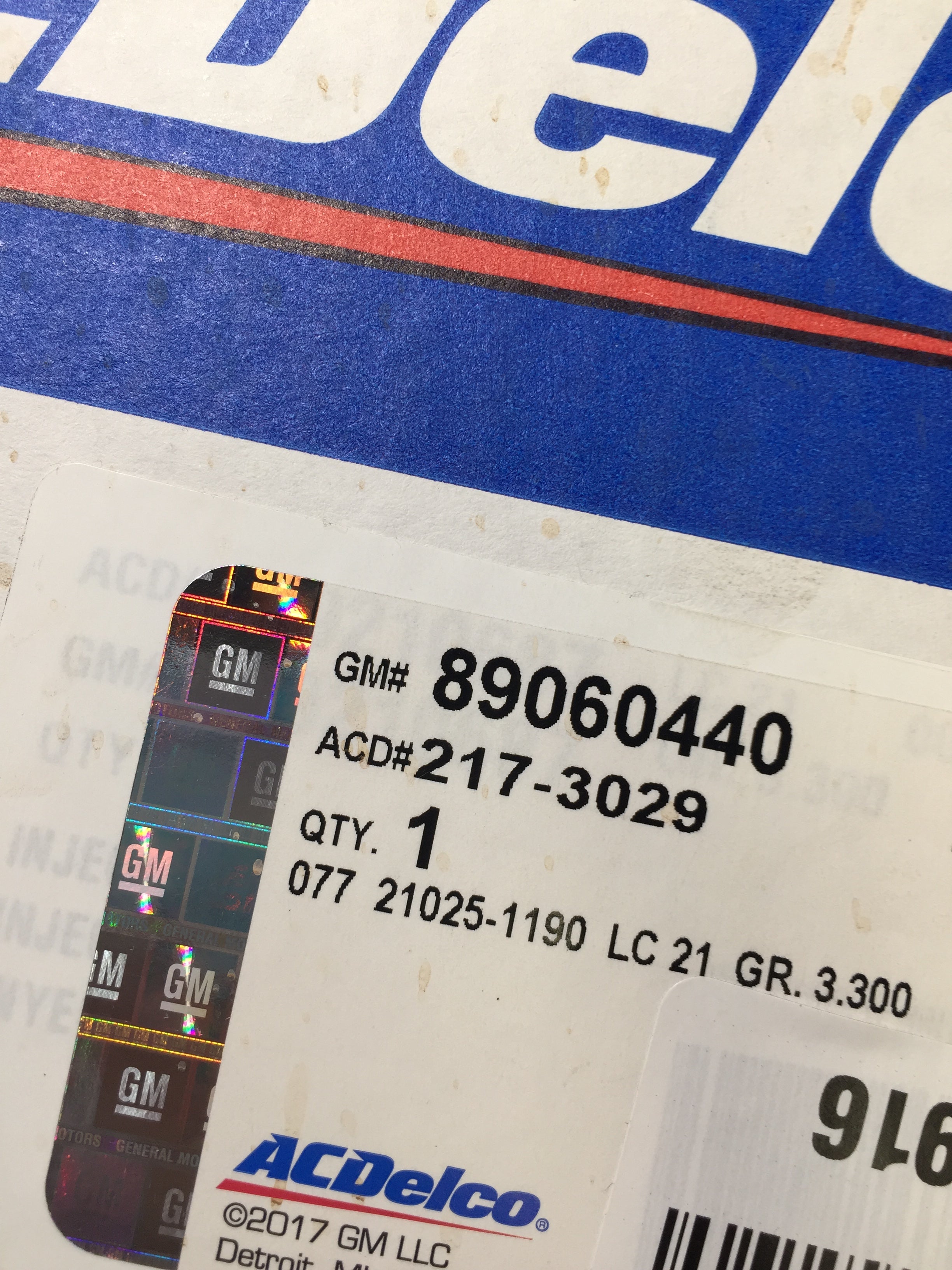 ACDelco 217-3029 GM Original Equipment Fuel Injector Kit with Bracket (6988736135351)